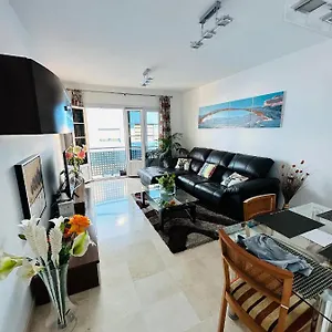Elena Is A Comfortable And Well Located Flat Apartamento